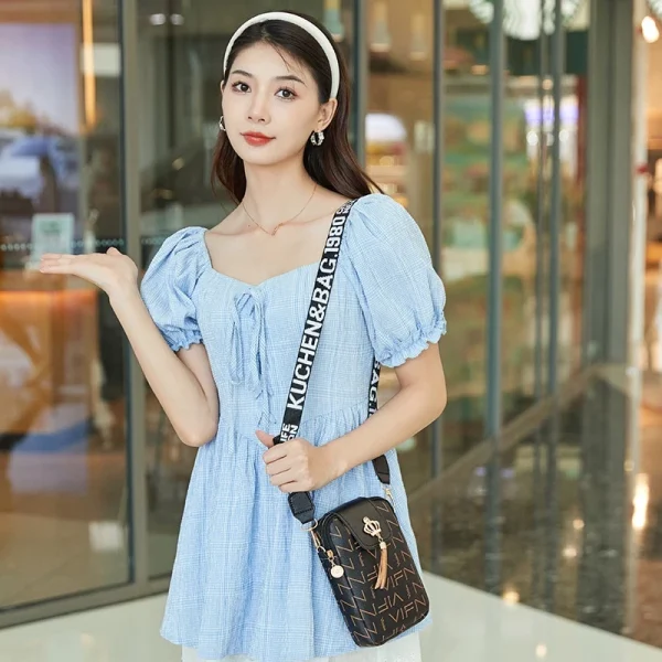 2023 Bolsas femininas da moda Bolsas femininas Fashion Casual Tassel Decorativas Carta Correia de ombro Impresso Diagonal Bolsa para telefone celular - Imagem 6