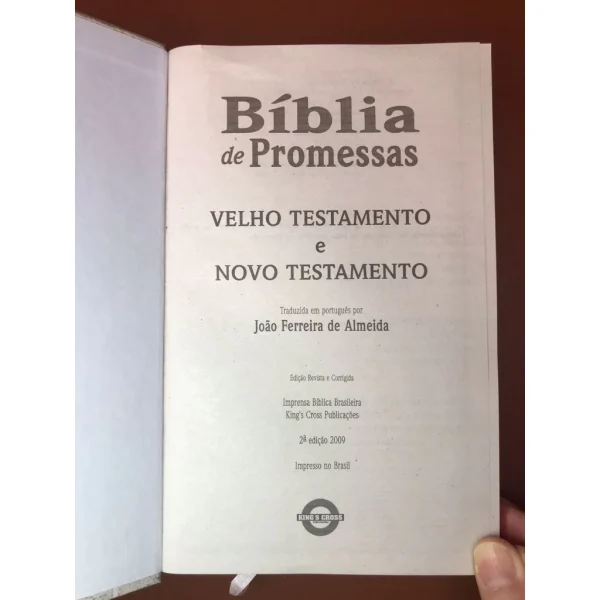 Bíblia Sagrada Tamanho Grande com Harpa Palavras de Jesus em Vermelho Folha Lilas - Imagem 6